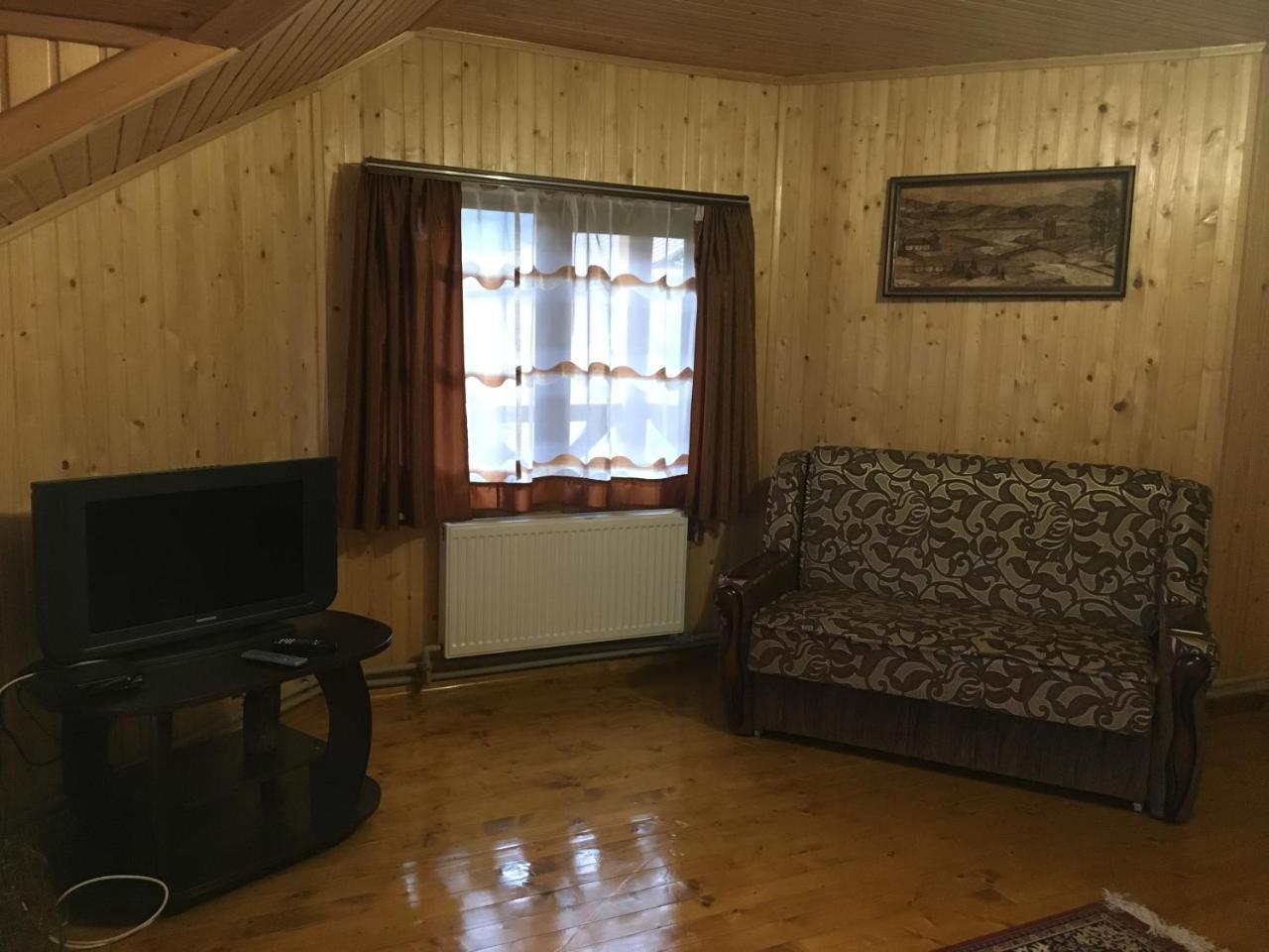 Барви Карпат ボロフタ エクステリア 写真